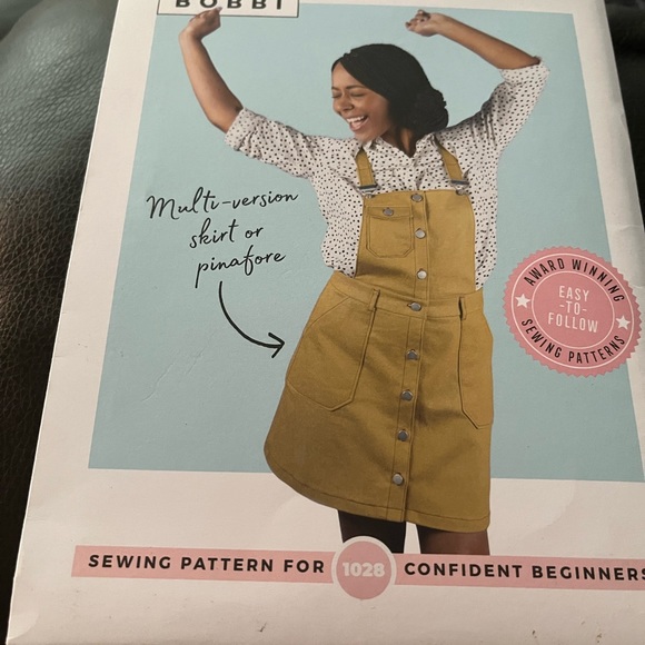 Tilly and The Buttons, Woman Easy Sewing Pattern NEw Skirt Or Pinafore Bobbi. - Picture 2 of 3